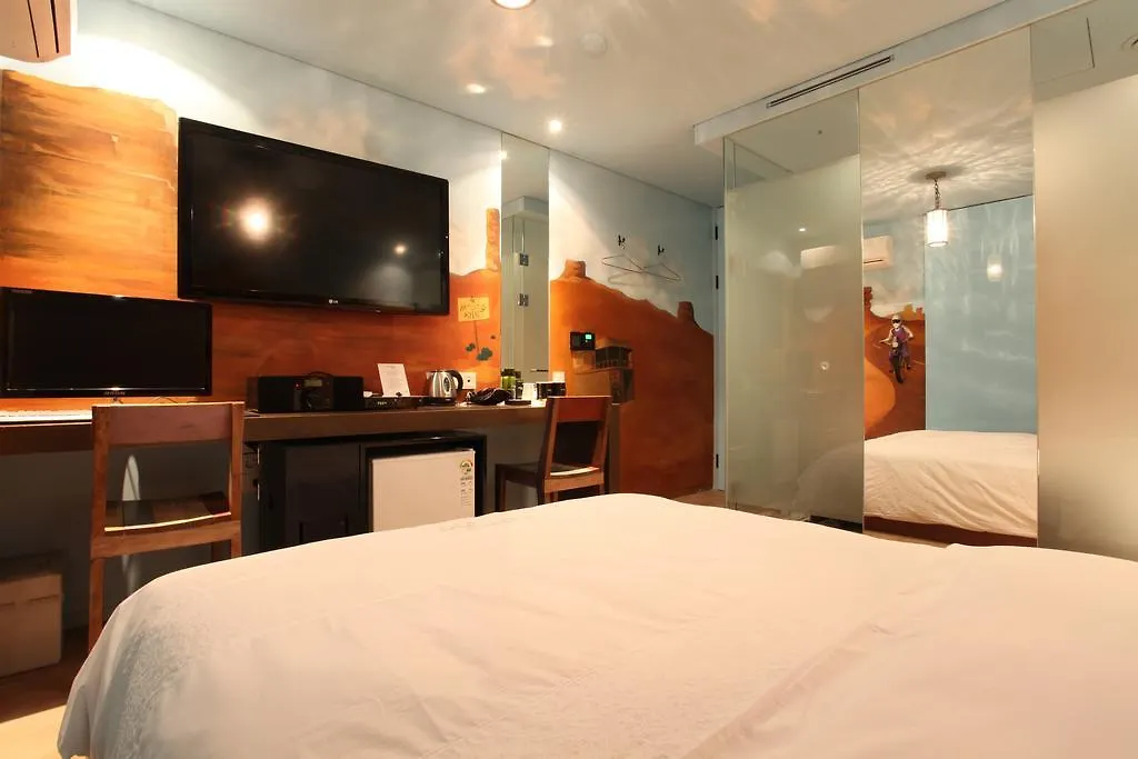 Hotel Pop2 Jongno Soul 3*,